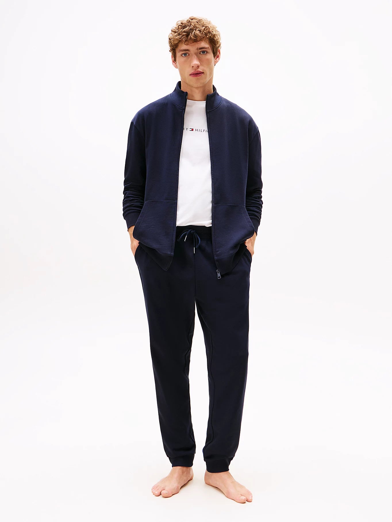 tommy-hilfiger-miesten-collegehousut-track-pant-nos-tummansininen-1