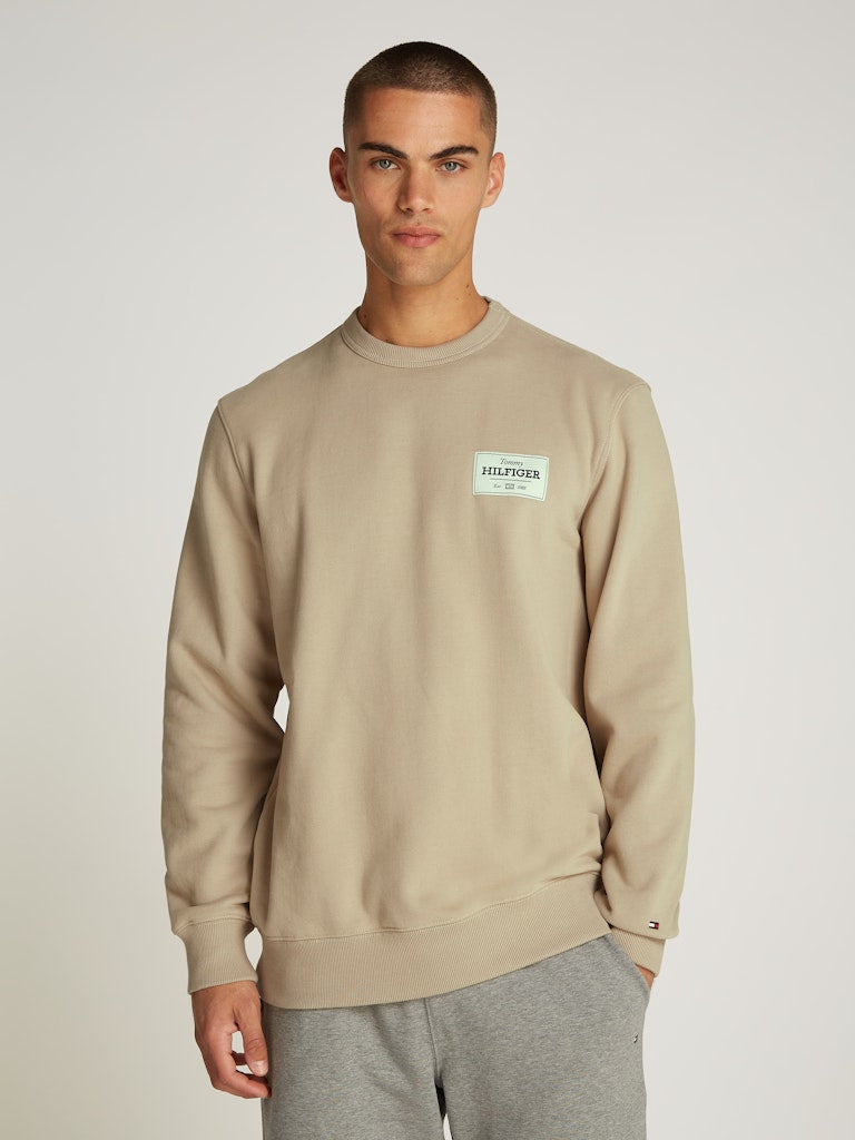 tommy-hilfiger-miesten-collegepusero-monotype-label-sweatshirt-beige-1