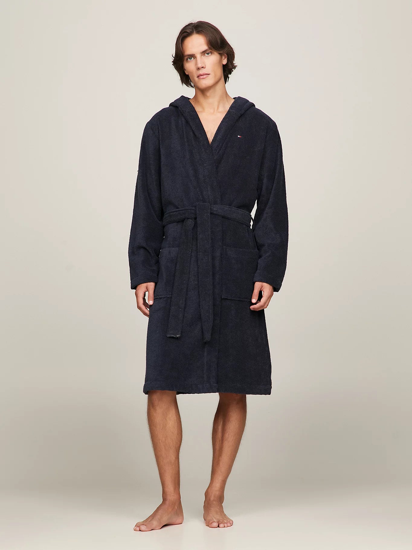 tommy-hilfiger-miesten-kylpytakki-hooded-bathrobe-nos-tummansininen-1