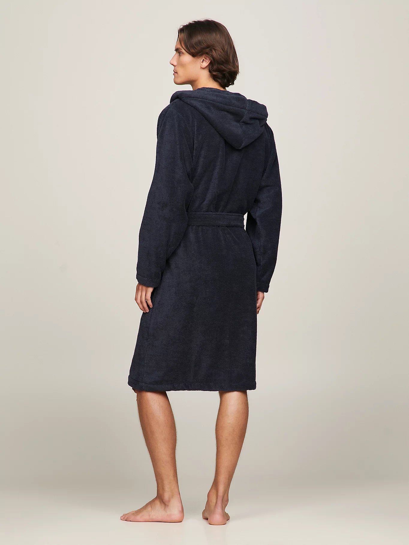 tommy-hilfiger-miesten-kylpytakki-hooded-bathrobe-nos-tummansininen-2