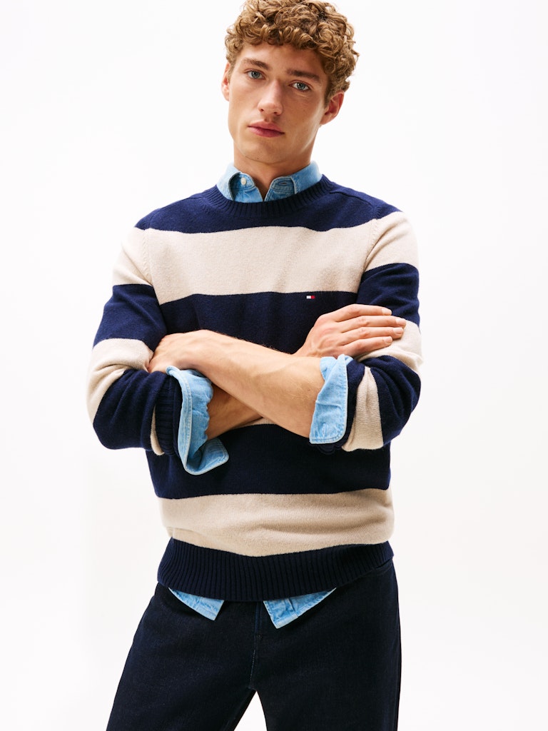 tommy-hilfiger-miesten-neulepusero-clambswool-crew-neck-tummansininen-raita-1