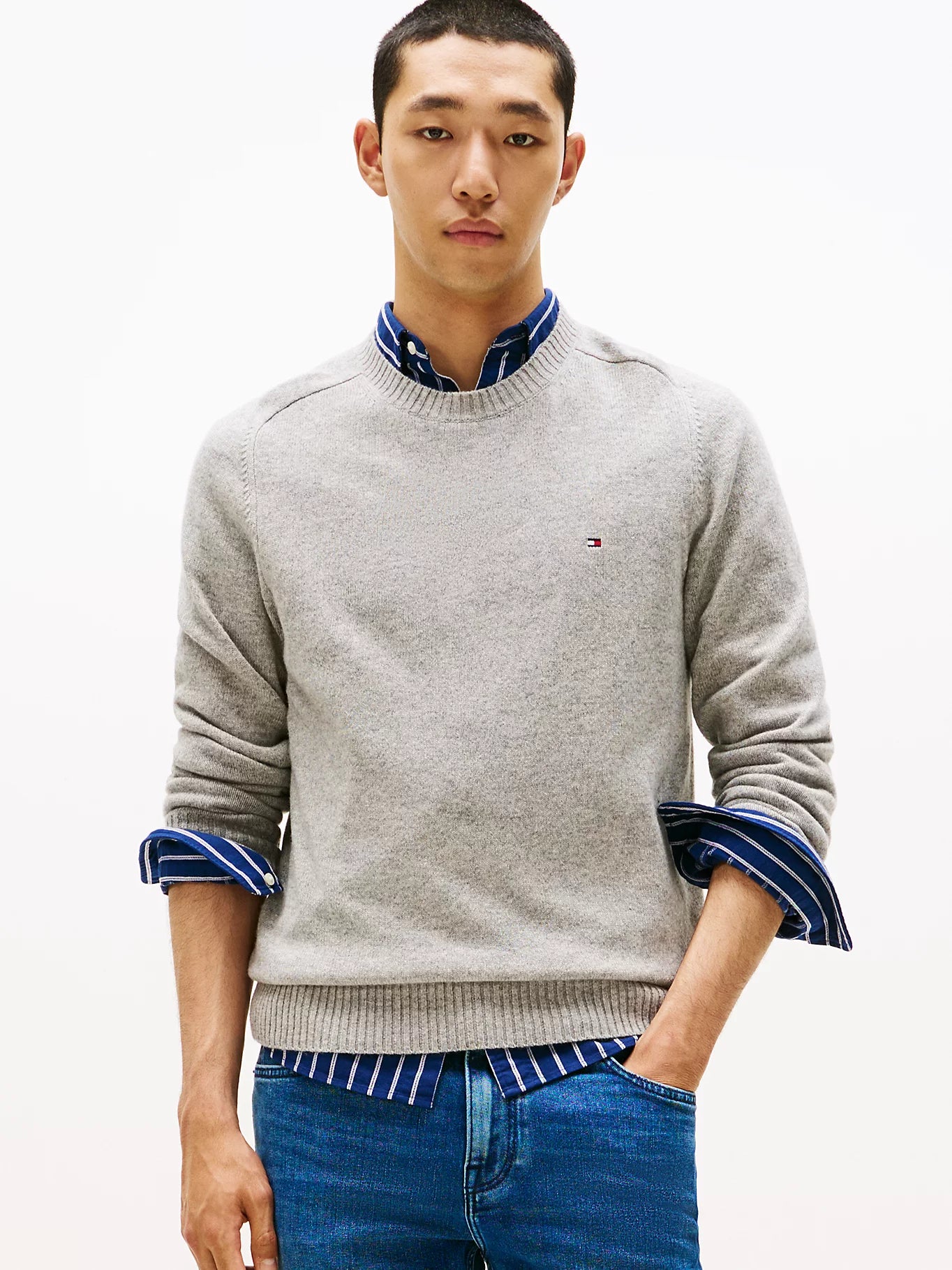 tommy-hilfiger-miesten-neulepusero-clambswool-crew-neck-vaaleanharmaa-1