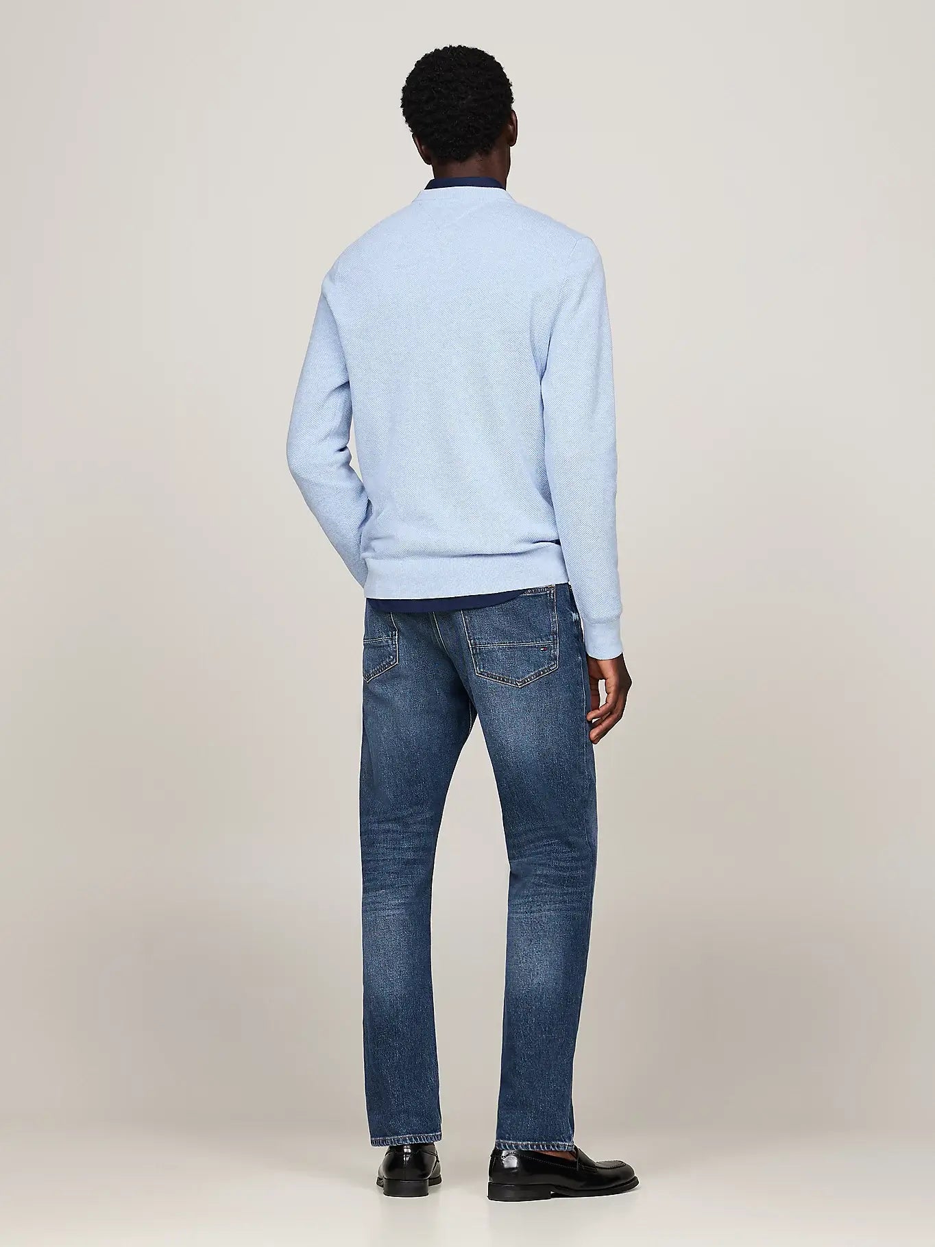 tommy-hilfiger-miesten-neulepusero-k-essential-structure-crew-keskisininen-2