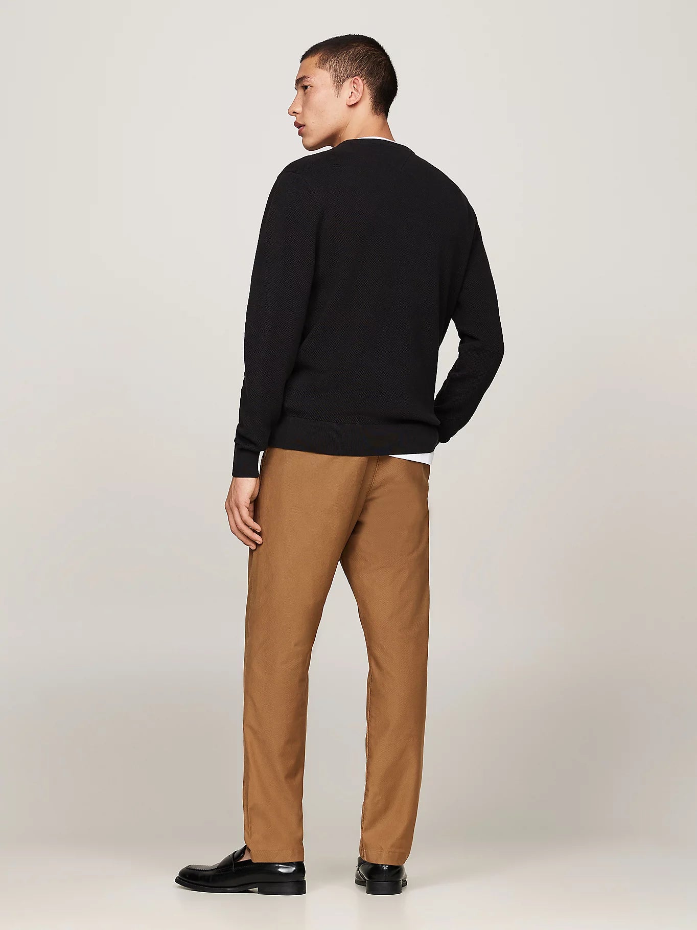 tommy-hilfiger-miesten-neulepusero-k-essential-structure-crew-musta-2