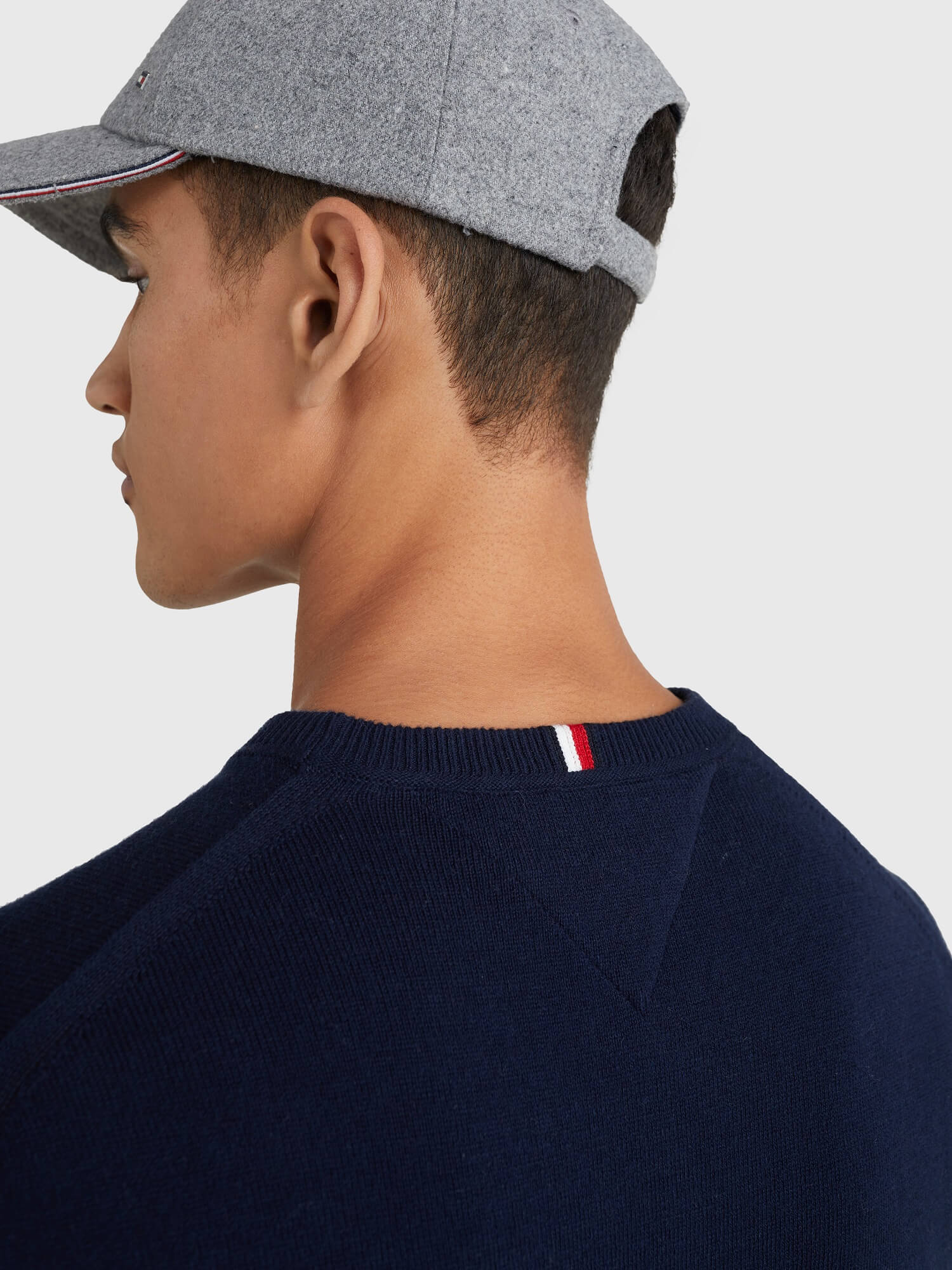tommy-hilfiger-miesten-neulepusero-pima-org-ctn-cashmere-crew-tummansininen-4