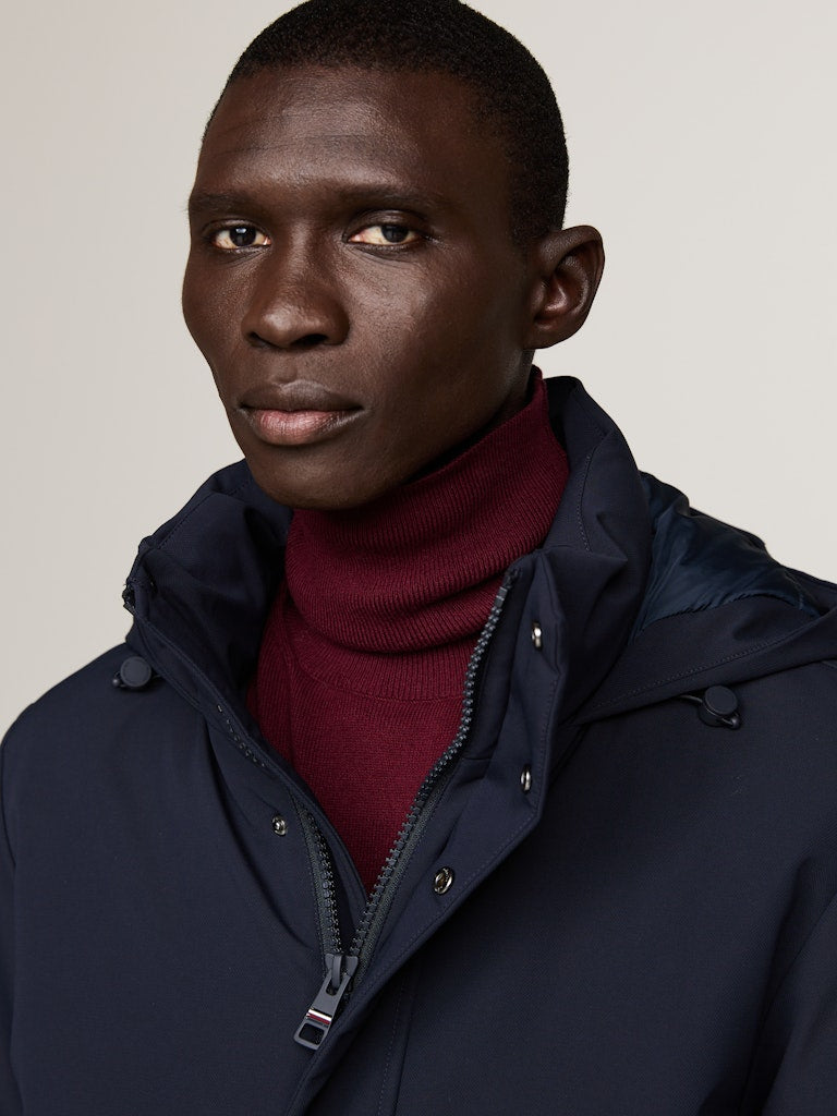 tommy-hilfiger-miesten-parkatakki-tech-padded-parka-tummansininen-3