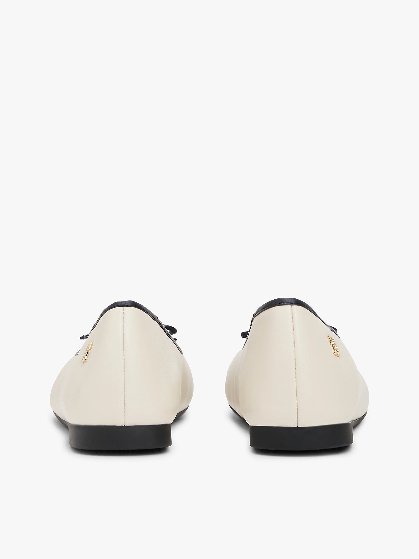 tommy-hilfiger-naisten-balleriinat-toe-cap-leather-ballerina-beige-kuosi-4
