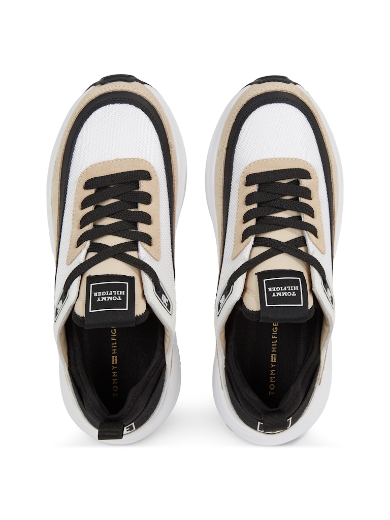 tommy-hilfiger-naisten-kengat-sporty-lux-runner-valkopohjainen-kuosi-2