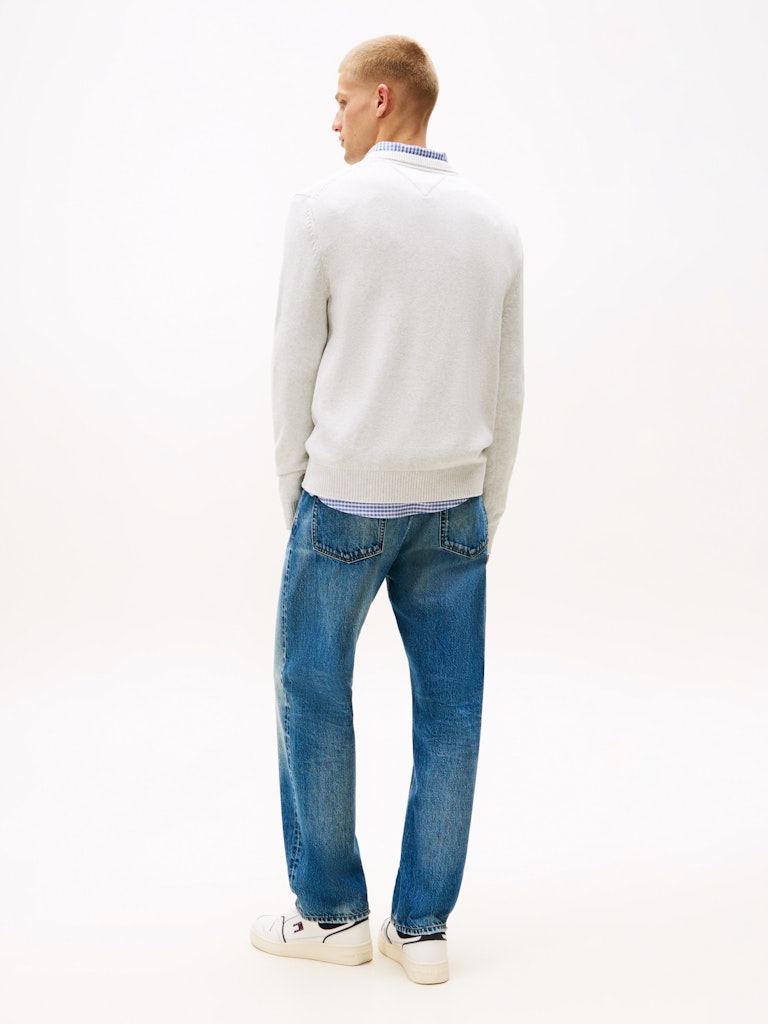 tommy-jeans-miesten-neulepsuero-tjm-slim-ess-sweater-ext-vaaleanharmaa-2