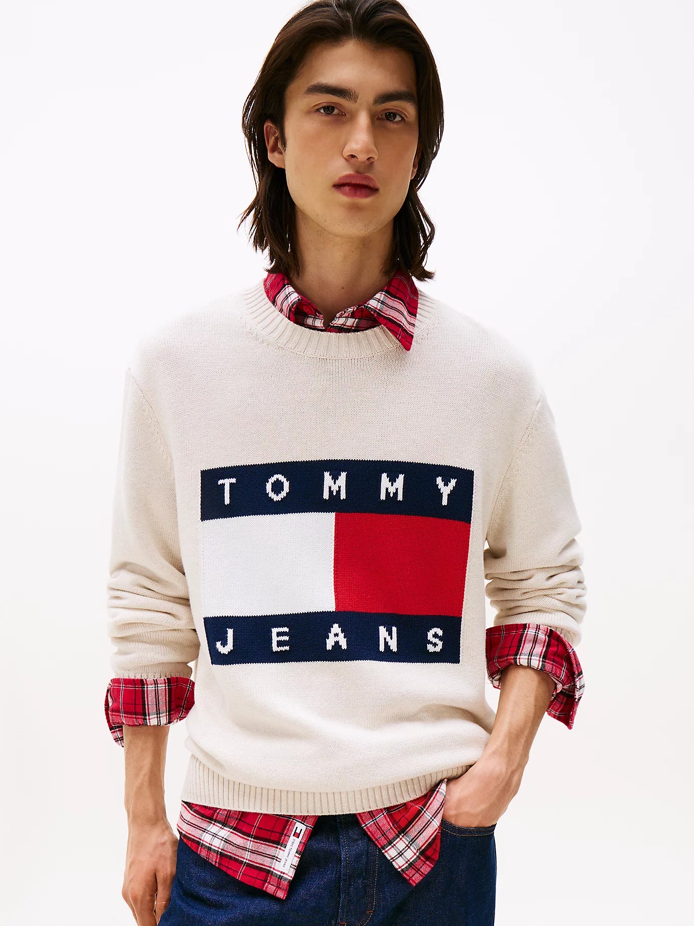 tommy-jeans-miesten-neulepusero-tjm-reg-melange-flag-sweater-beige-1
