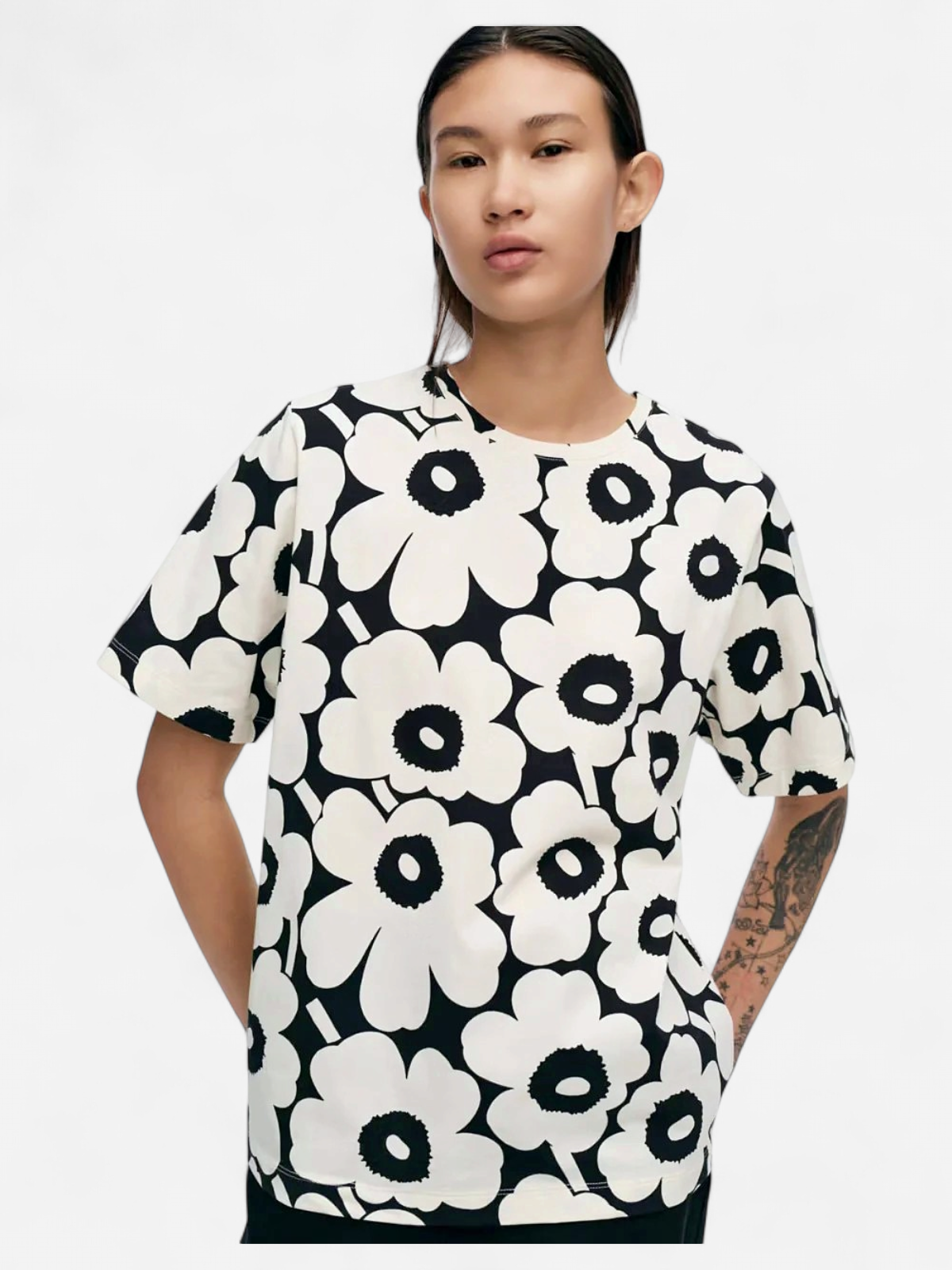 Marimekko naisten t-paita Tunnit Unikko T-paita, mustavalkoinen - Kekäle.fi