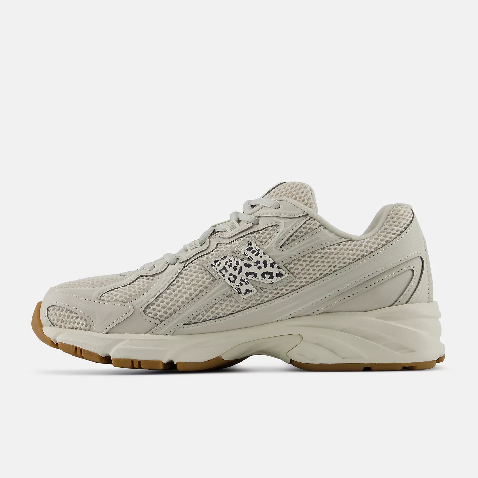 New Balance naisten tennarit 740, vaalea beige