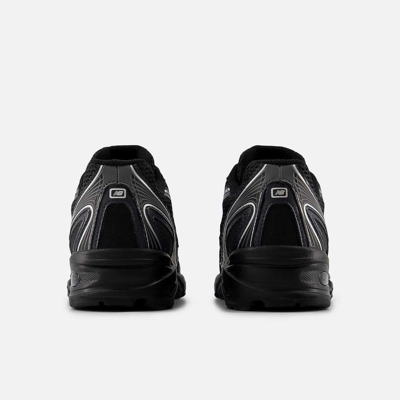 New Balance Unisex kengät 740, musta