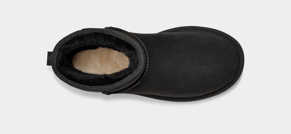 ugg-naisten-kengat-w-classic-mini-ii-musta-3