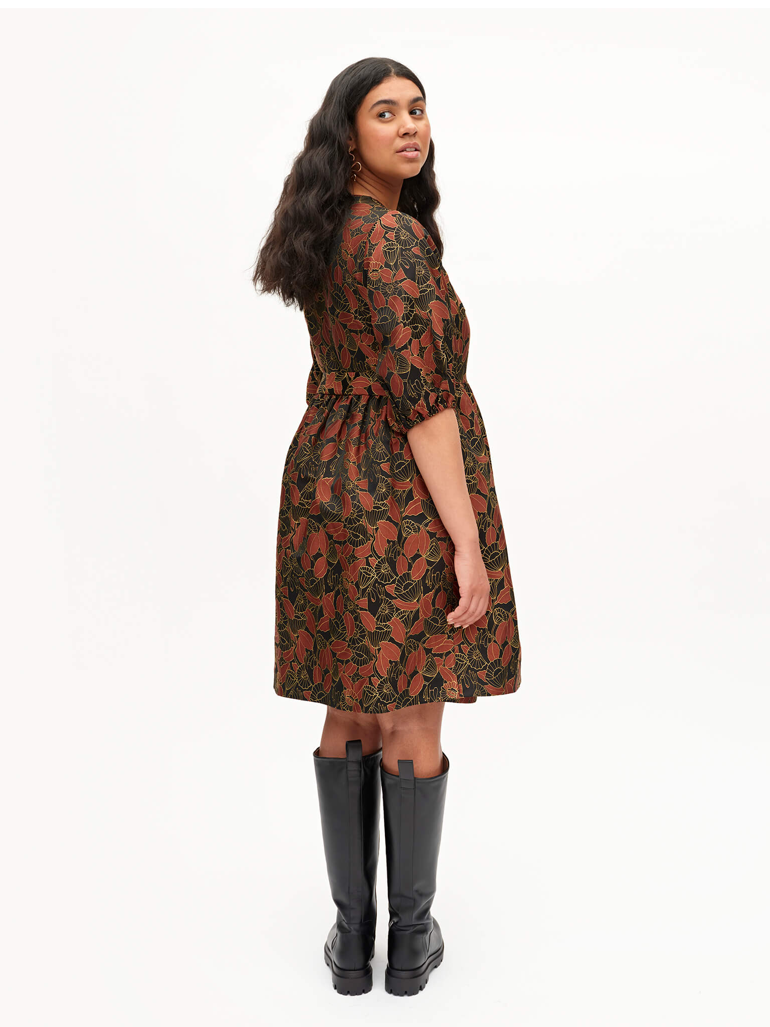 uhana-naisten-mekko-faith-dress-musta-kuosi-3