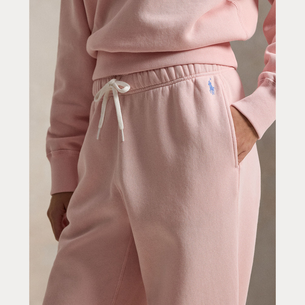 Polo Ralph Lauren naisten collegehousut Knit Open Bottom Sweatpant, vaaleanpunainen, rento leikkaus, joustava vyötärö kiristysnyörillä, sivutaskut ja avoimet lahkeensuut