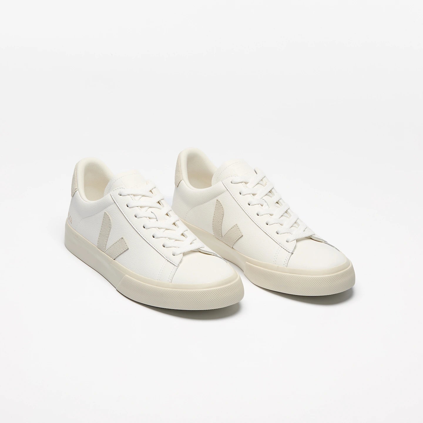 Veja naisten tennarit Campo Sneaker Extra White Natural Suede, valkoinen