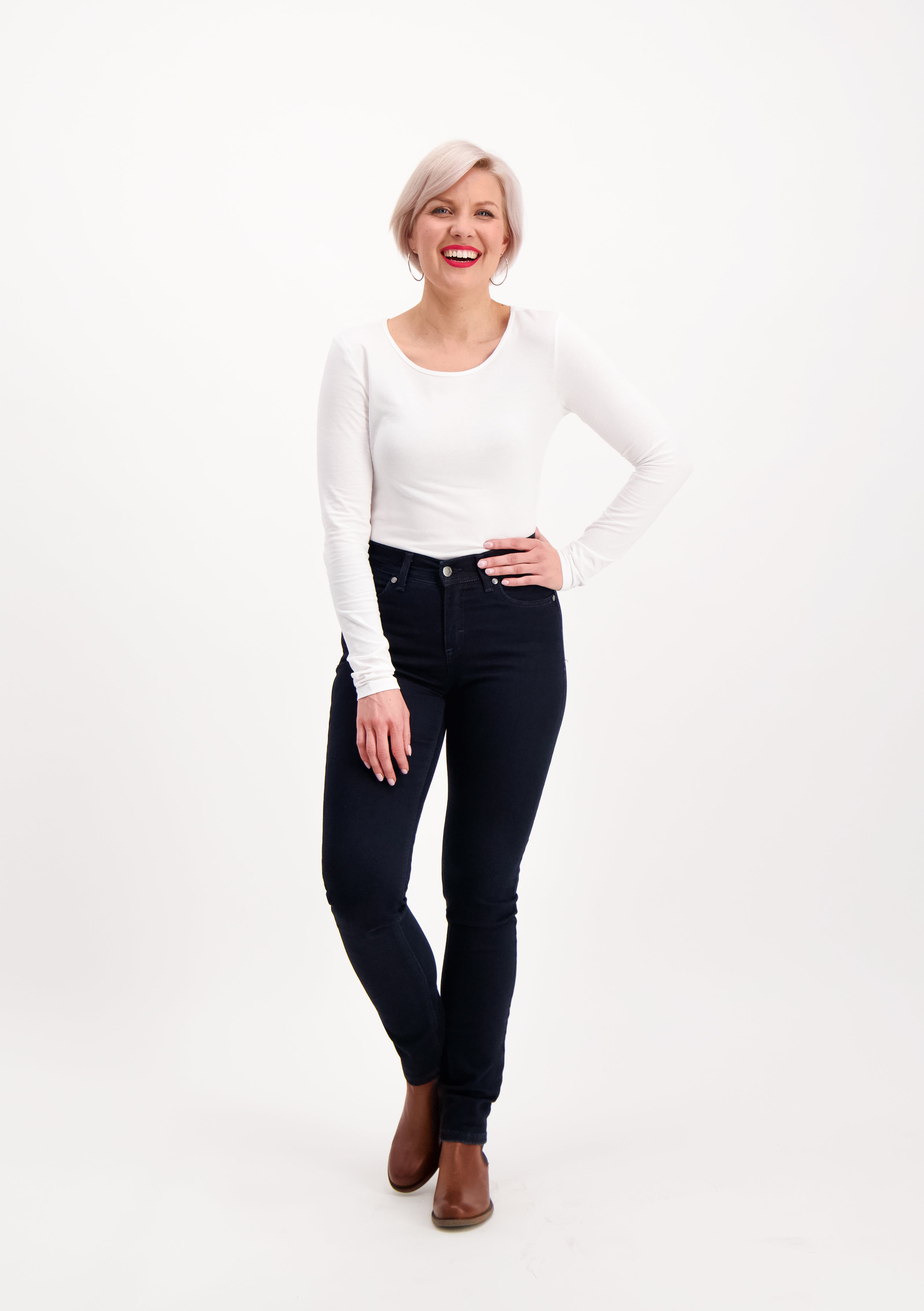 very-nice-naisten-farkut-suzie-skinny-68-tummansininen-1