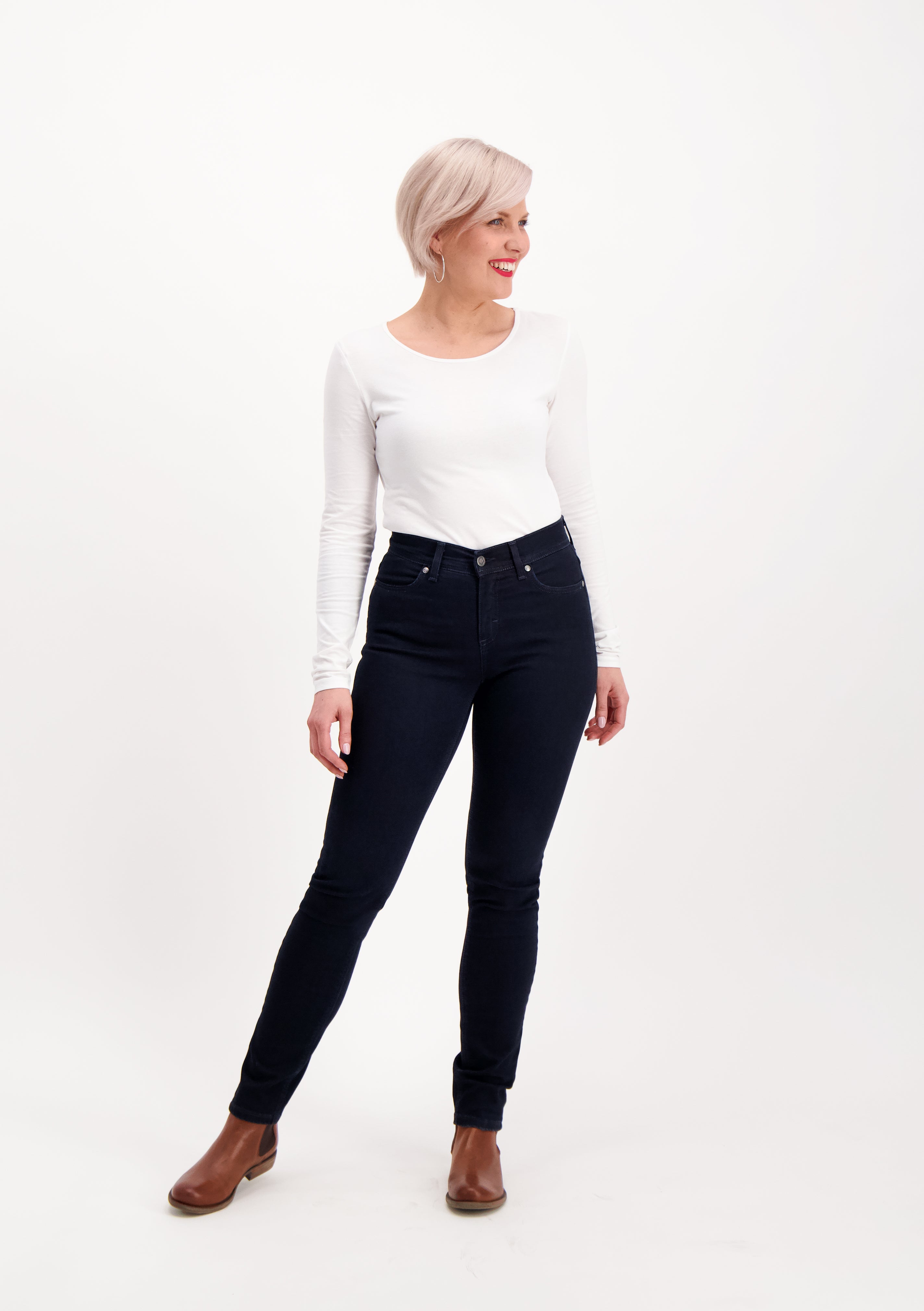 very-nice-naisten-farkut-suzie-skinny-68-tummansininen-3