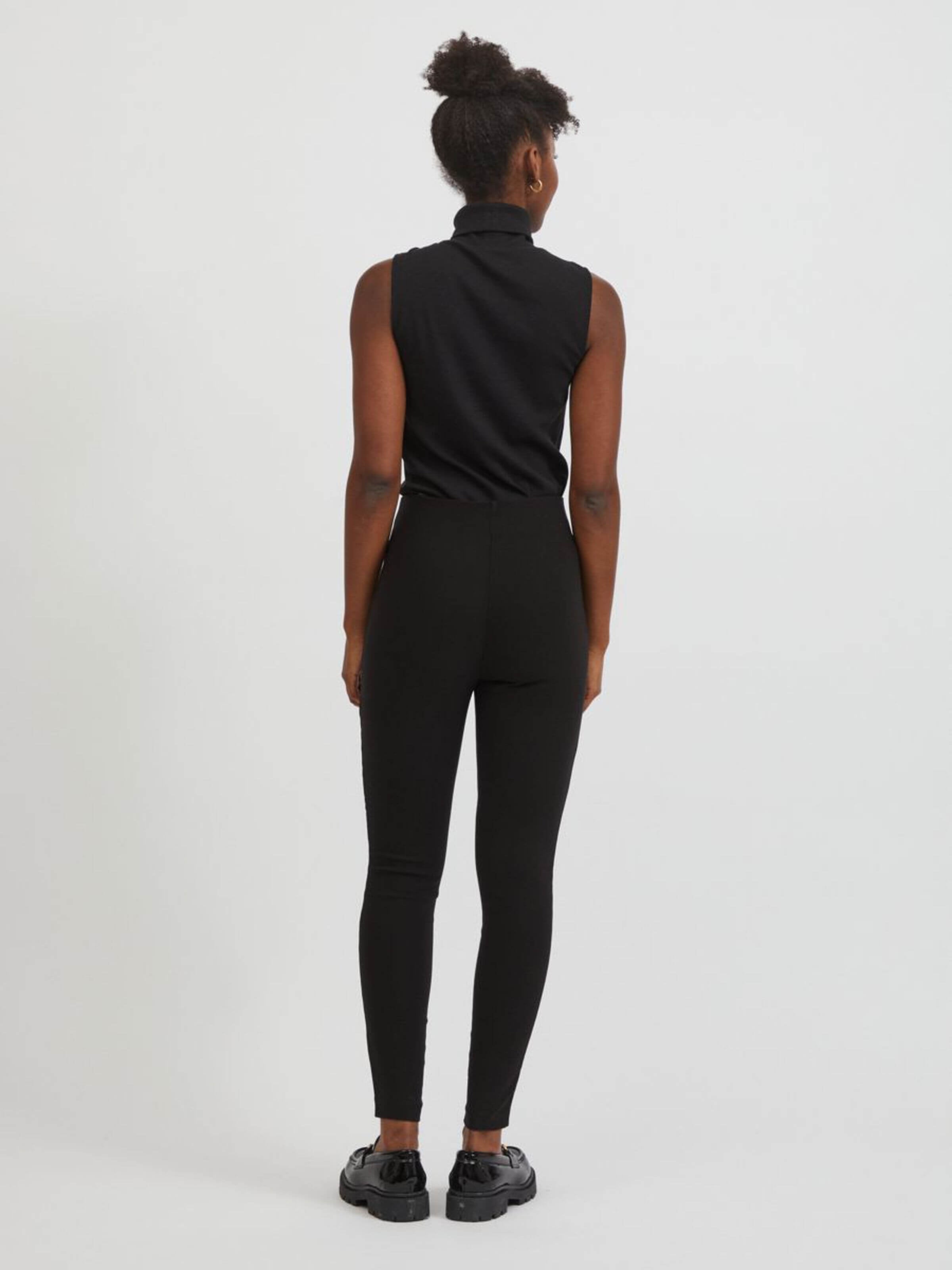 vila-naisten-leggingsit-vilaura-lou-leggings-musta-2