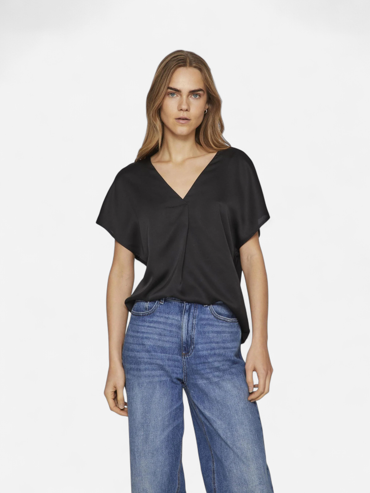 Vila naisten satiinitoppi, VIELLETTE V-NECK S/S SATIN TOP Musta - Kekäle.fi