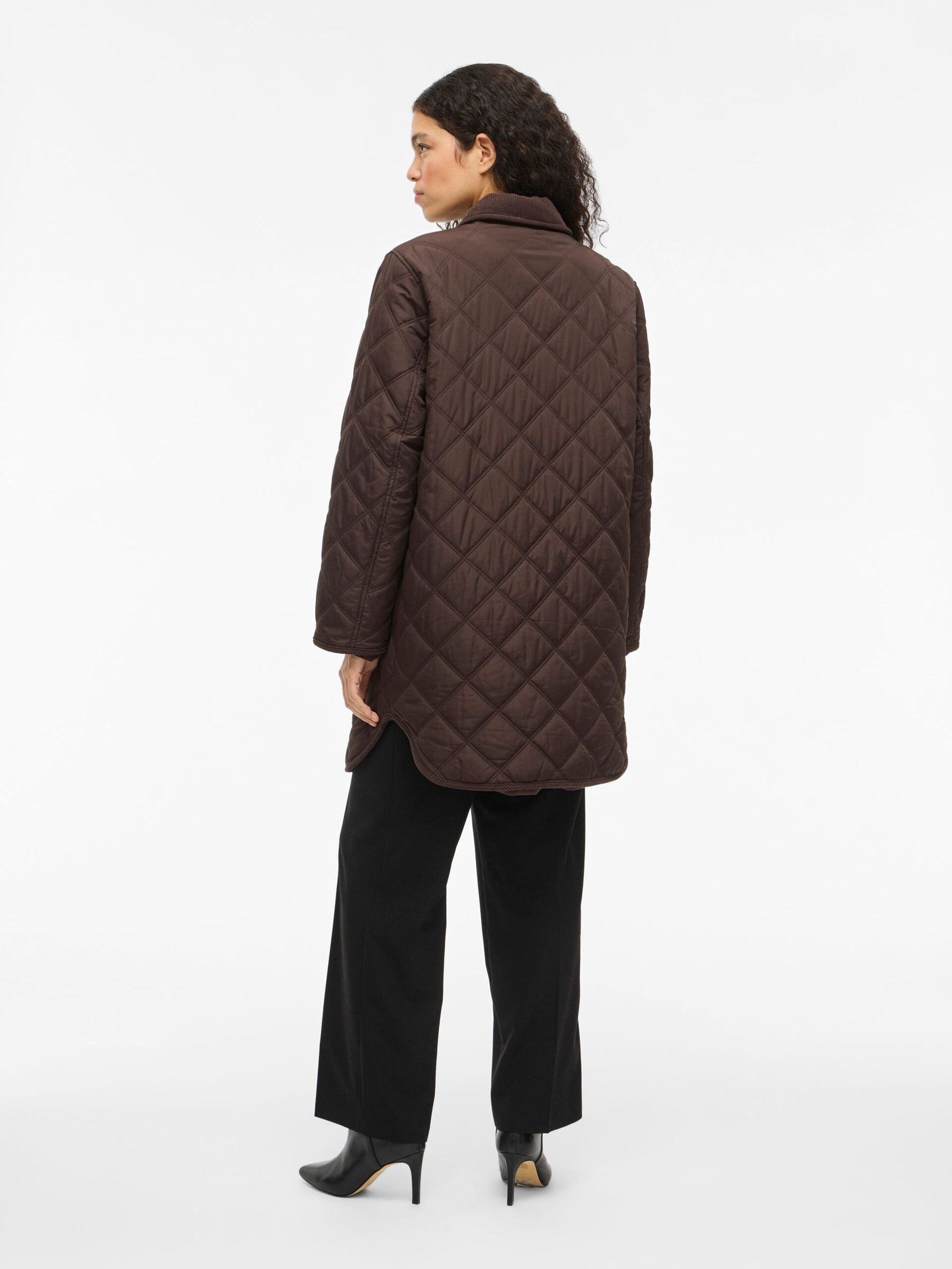 vila-naisten-tikkitakki-viquila-l-s-corduroy-quilt-long-jacket-coffee-bean-2