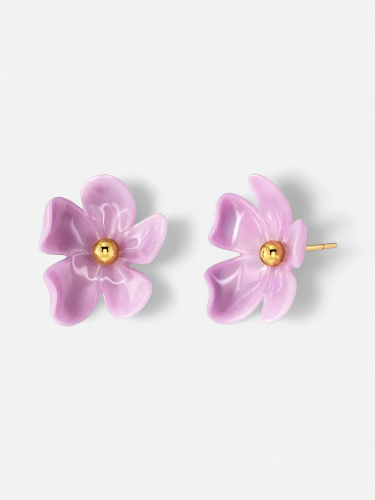 Edblad naisten korvakorut Wildflower Studs Fuchsia, Gold pleated - Kekäle.fi