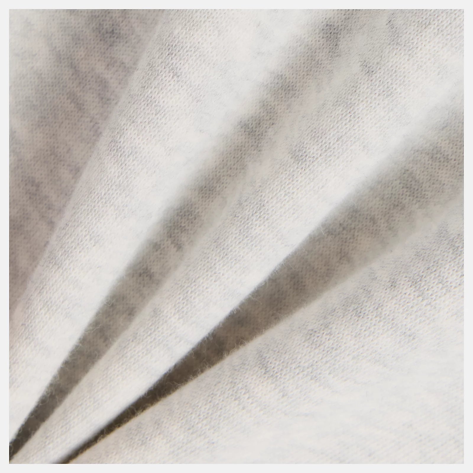 New Balance naisten collegepaita Linear Heritage Fleece Crew, vaaleanharmaa