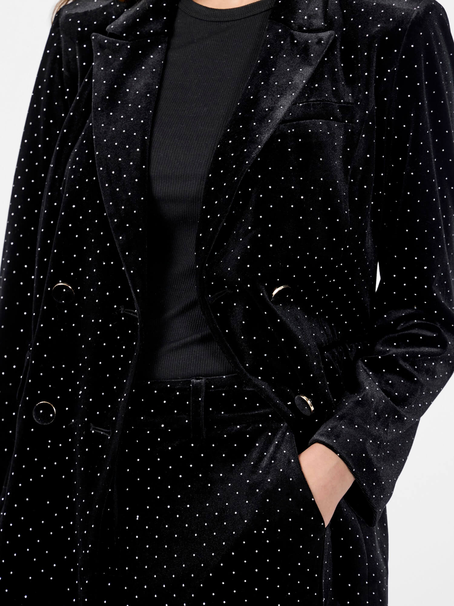 y-a-s-naisten-bleiseri-yashella-ls-velour-blazer-musta-5