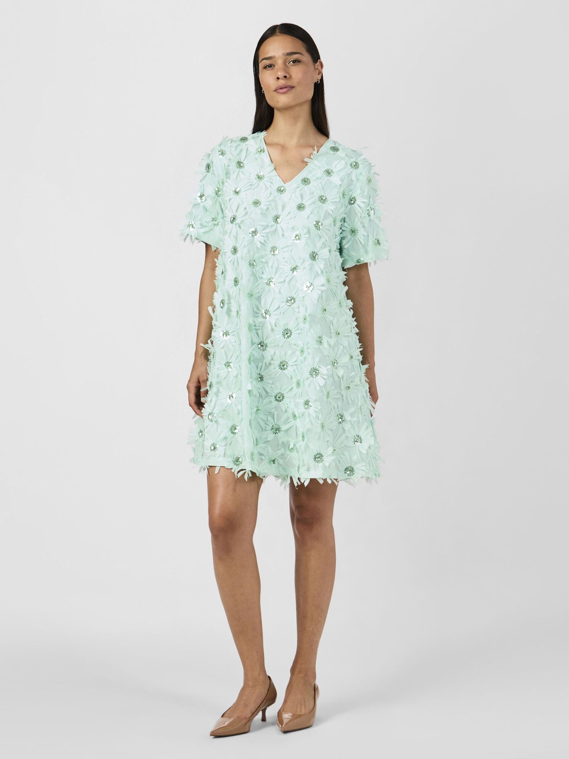 y-a-s-naisten-mekko-yasabelone-ss-v-neck-dress-vaaleanvihrea-4