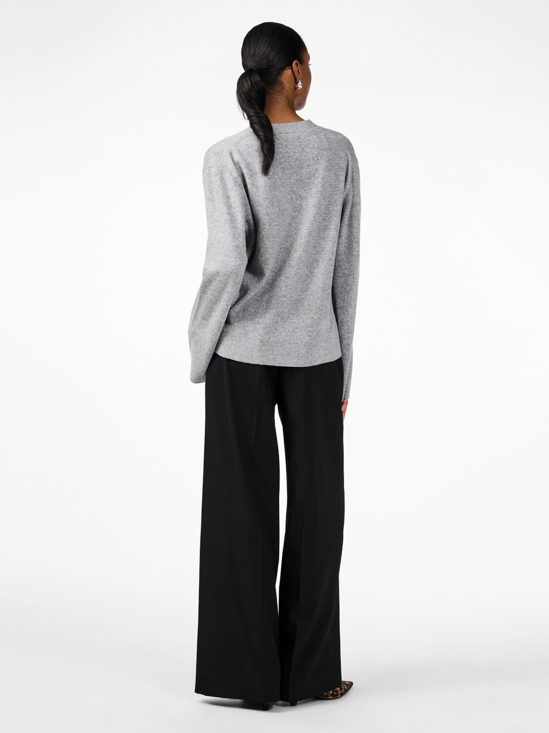 y-a-s-naisten-neuletakki-yasemilie-ls-cardigan-knit-s-noos-grafiitti-2
