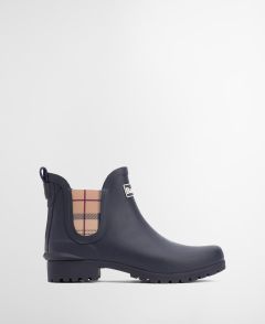 barbour-naisten-saappaat-barbour-wilton-chelsea-welly-tummansininen-1