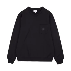 makia-miesten-collegepusero-square-pocket-sweatshirt-musta-1