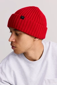 makia-miesten-pipo-eerik-beanie-punainen-1