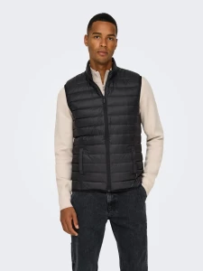 only-and-sons-miesten-toppaliivi-gavin-life-light-quilted-zip-vest-otw-musta-1