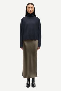 samsoe-and-samsoe-naisten-hame-saagneta-long-skirt-12956-armeijanvihrea-1