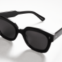 chimi-naisten-aurinkolasit-08-black-musta-3