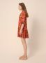 halo-naisten-lyhyt-pellavamekko-reidar-linen-mini-frill-dress-punainen-kuosi-4