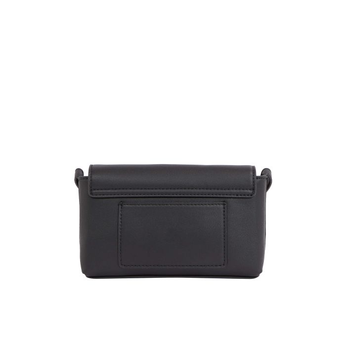 calvin-klein-accessories-laukku-ck-must-mini-bag-musta-2