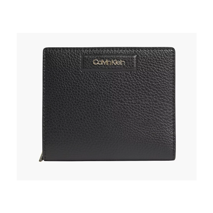calvin-klein-accessories-naisten-lompakkock-dressed-wallet-musta-1