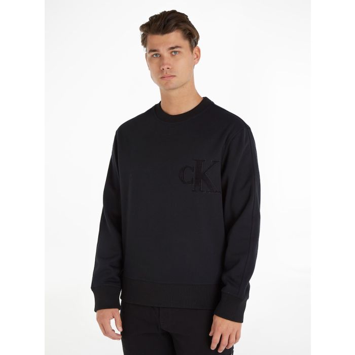 calvin-klein-jeans-collegepusero-ck-chenille-crew-neck-musta-1