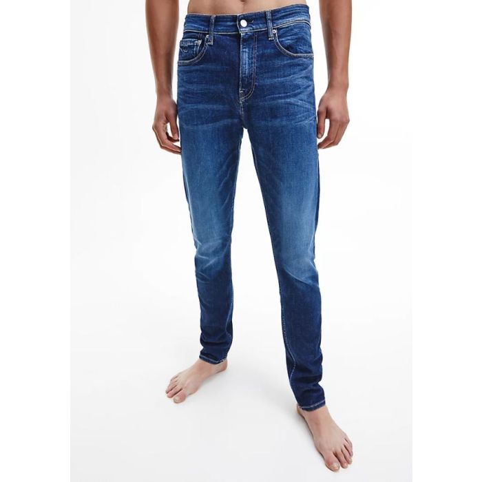 calvin-klein-jeans-miesten-farkut-slim-tapered-1bj-nos-indigo-1