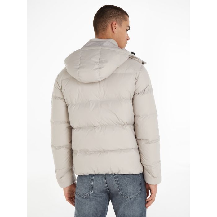 calvin-klein-jeans-miesten-untuvatakki-k-essential-down-jacket-luonnonvalkoinen-2