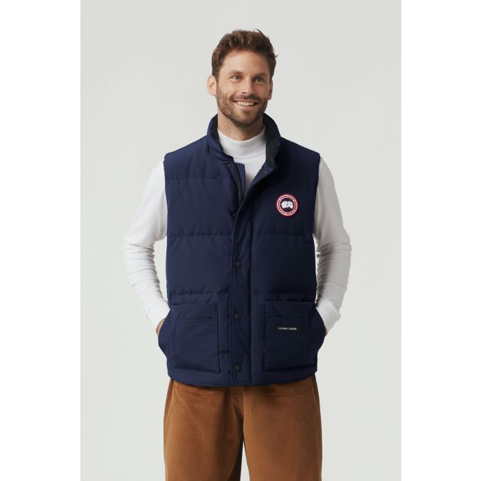 canada-goose-miesten-toppaliivi-freestyle-crew-vest-tummansininen-1