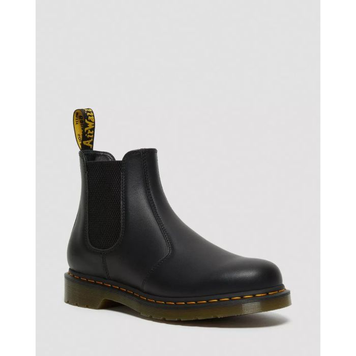 dr-martens-miesten-nilkkurit-2976-black-nappa-boots-musta-1