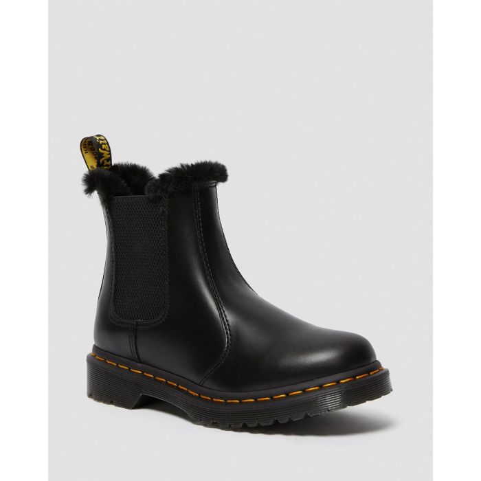 dr-martens-naisten-kengat-leonore-2976-musta-1