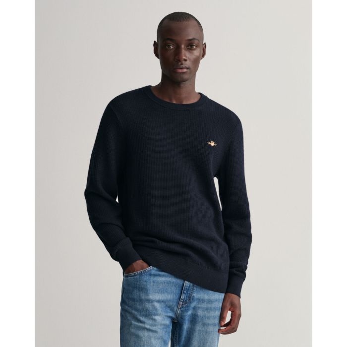 gant-miesten-neulepusero-cotton-texture-c-neck-tummansininen-1
