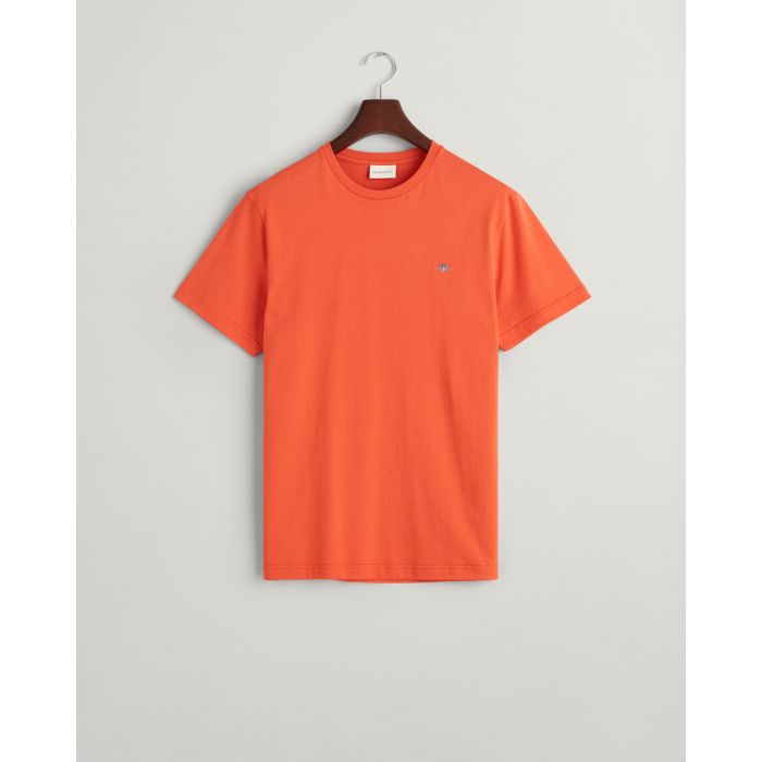 gant-miesten-t-paita-reg-shield-ss-t-shirt-oranssi-1