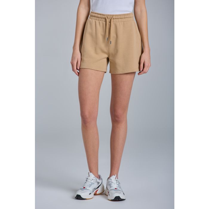 gant-naisten-collegeshortsit-rel-icon-g-shorts-kameli-1