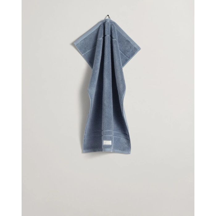 gant-pyyhe-gant-premium-towel-30x50-vaaleansininen-1